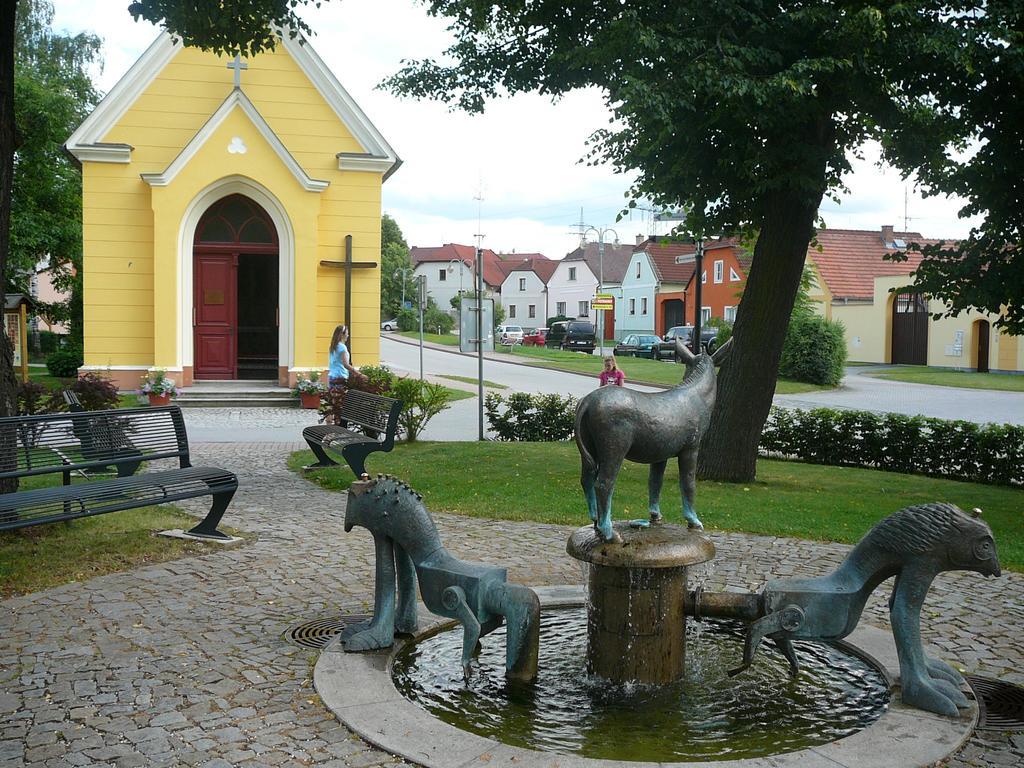 Penzion U Stoly Usilne Exterior foto
